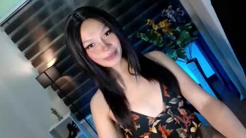 Snapshot of ur_hot_fantasyxxx chatting on September 19, 8:09 am Saina Gonzales online show from September 19, 8:09 am