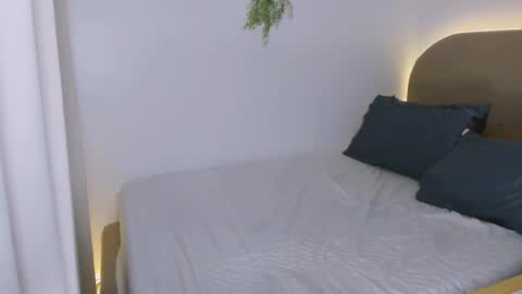 Snapshot of ur_mija_veronica chatting on September 18, 3:28 pm Veronica Lodge online show from September 18, 3:28 pm