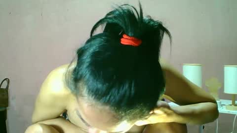 Snapshot of ur_sexybabe_ehra chatting on January 16, 1:58 am ur_sexybabe_ehra online show from January 16, 1:58 am