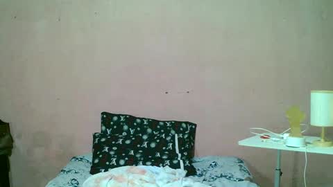Snapshot of ur_sexybabe_ehra chatting on January 24, 1:13 am ur_sexybabe_ehra online show from January 24, 1:13 am