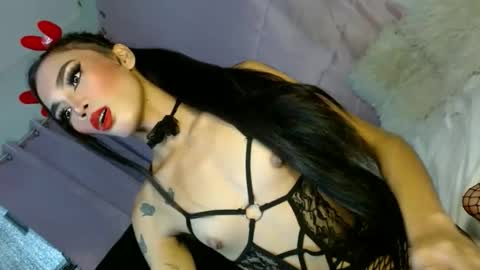 emma online show from November 12, 7:30 am