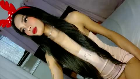 emma online show from November 28, 8:59 am