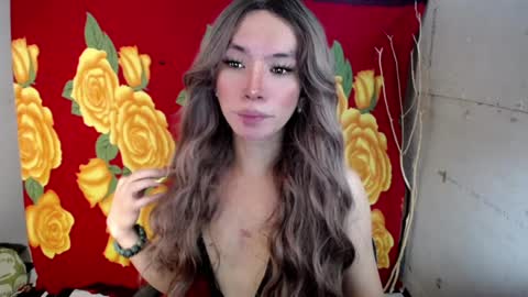 Snapshot of urasian_slut_yana chatting on December 18, 9:58 am yana online show from December 18, 9:58 am