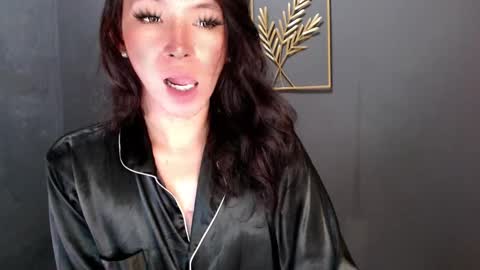 Snapshot of urasian_slut_yana chatting on January 14, 6:49 pm yana online show from January 14, 6:49 pm