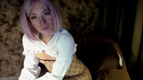 Snapshot of urasian_slut_yana chatting on February 28, 9:36 am yana online show from February 28, 9:36 am