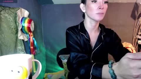 Snapshot of urasian_slut_yana chatting on October 2, 10:27 am yana online show from October 2, 10:27 am