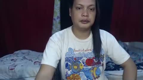 Snapshot of urasiandominaxx chatting on February 6, 2:44 am Diane online show from February 6, 2:44 am