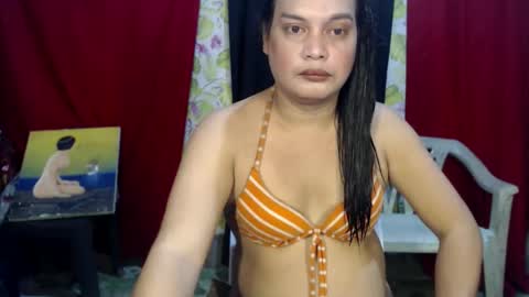 Snapshot of urasiandominaxx chatting on September 29, 5:29 am Diane online show from September 29, 5:29 am