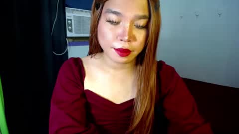 Snapshot of urasiansweet_cummer chatting on February 14, 2:07 am KENDRA online show from February 14, 2:07 am