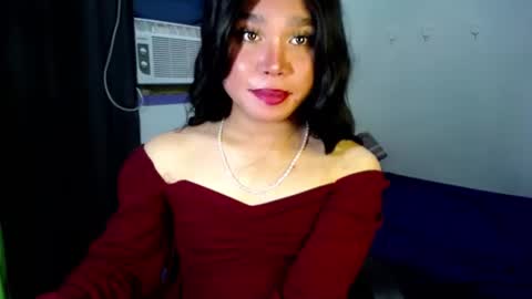 Snapshot of urasiansweet_cummer chatting on February 26, 1:11 am KENDRA online show from February 26, 1:11 am