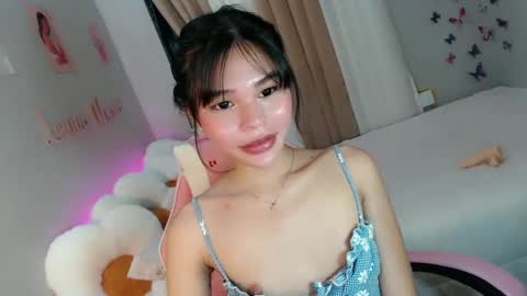 Snapshot of urbabelianne chatting on March 3, 3:17 am lianne online show from March 3, 3:17 am