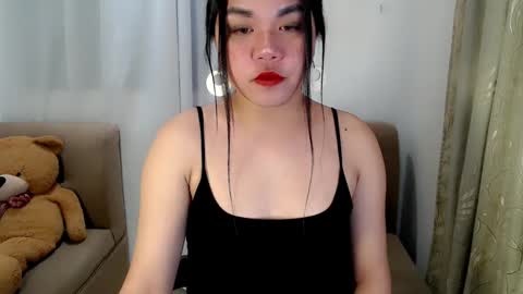 Snapshot of urbitchfantasexx_miles25 chatting on December 24, 1:17 pm Miles online show from December 24, 1:17 pm