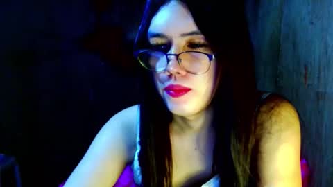 Snapshot of urdreamfilipina chatting on September 19, 2:28 am urdreamfilipina online show from September 19, 2:28 am
