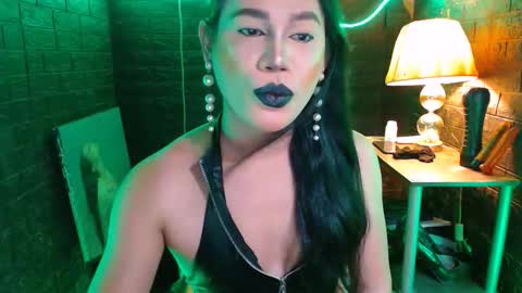 queen norelle online show from November 2, 3:21 pm