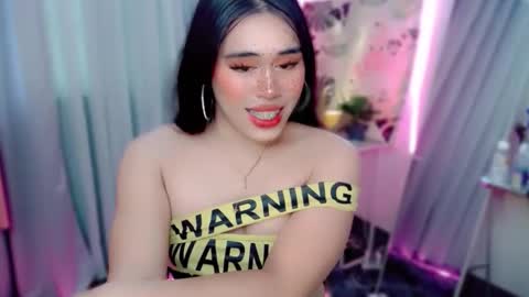 urhotdexie69 online show from September 22, 11:43 pm