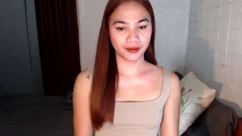 urhottylicious_cum online show from March 7, 1:17 am