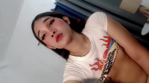 Snapshot of urlovelysizka chatting on September 14, 7:35 am Sizka online show from September 14, 7:35 am
