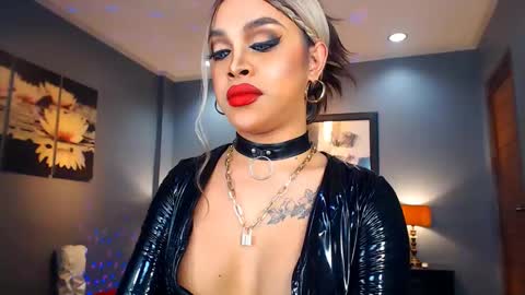Snapshot of urmajestytyra chatting on December 26, 4:53 am UrMajestyTyra online show from December 26, 4:53 am