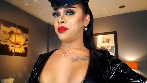 Snapshot of urmajestytyra chatting on September 23, 5:24 am UrMajestyTyra online show from September 23, 5:24 am