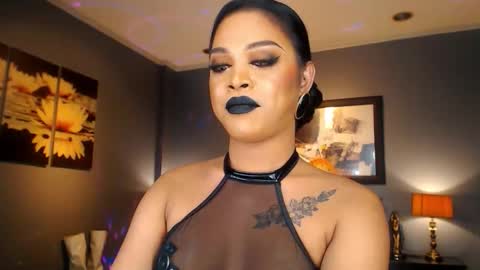 UrMajestyTyra online show from March 6, 2:06 am