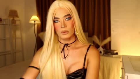 Snapshot of urnauthy_ciliaxxx chatting on February 27, 3:05 pm cecilia online show from February 27, 3:05 pm