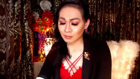Snapshot of urtimelessbeauty chatting on January 17, 6:36 pm Merca online show from January 17, 6:36 pm