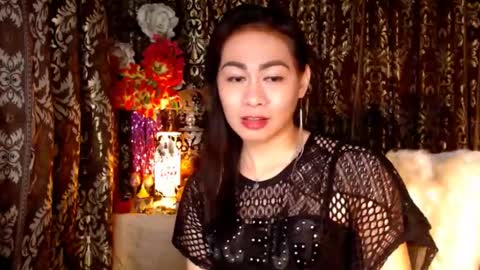 Snapshot of urtimelessbeauty chatting on March 6, 8:56 pm Merca online show from March 6, 8:56 pm