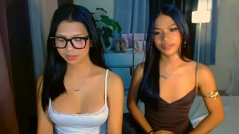 urwildest_margaret online show from April 19, 6:10 pm