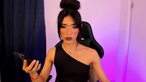 Snapshot of valen_sweet01 chatting on December 30, 1:25 pm valentina online show from December 30, 1:25 pm