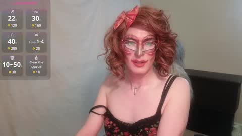 Snapshot of valentia_vickers chatting on February 19, 12:25 am Valentia online show from February 19, 12:25 am