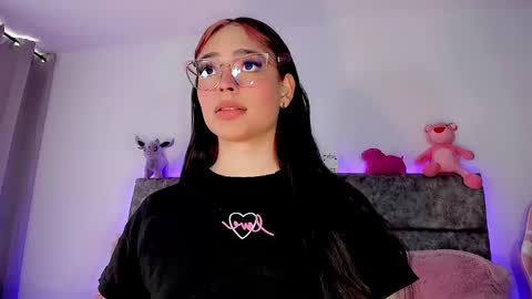 Snapshot of valentina_alba chatting on January 9, 2:40 pm Valentina online show from January 9, 2:40 pm