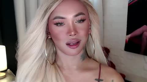 Amanda online show from January 18, 5:36 am