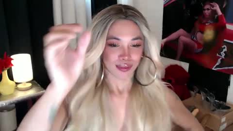 Amanda online show from March 10, 7:55 am