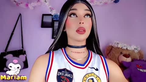Snapshot of valentinne_marian chatting on December 3, 7:16 am Marian online show from December 3, 7:16 am