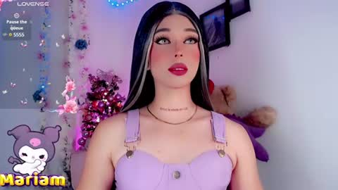 Snapshot of valentinne_marian chatting on December 11, 2:11 am Marian online show from December 11, 2:11 am