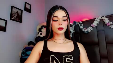 Snapshot of valentinne_marian chatting on September 26, 8:22 am Marian online show from September 26, 8:22 am