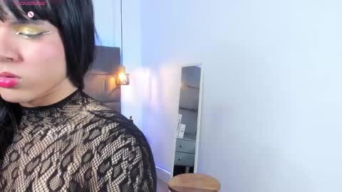 valentino moon online show from October 20, 2:37 am