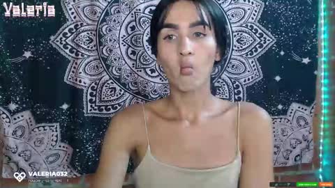 Snapshot of valeria032 chatting on September 29, 8:03 am valeria online show from September 29, 8:03 am