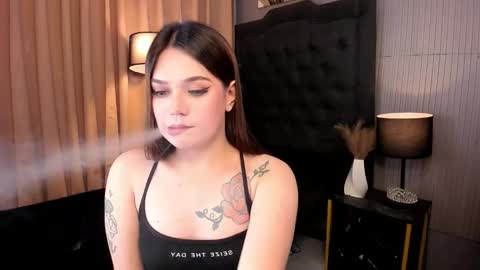 Snapshot of valerialukyanovaxxx chatting on October 5, 9:32 am Valeria online show from October 5, 9:32 am