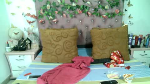 Snapshot of valeriatsx chatting on September 8, 10:19 pm La valerie26 online show from September 8, 10:19 pm