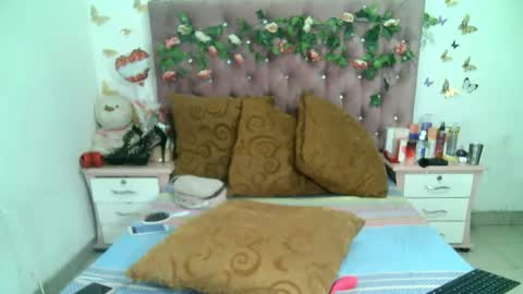 La valerie26 online show from October 17, 1:14 pm