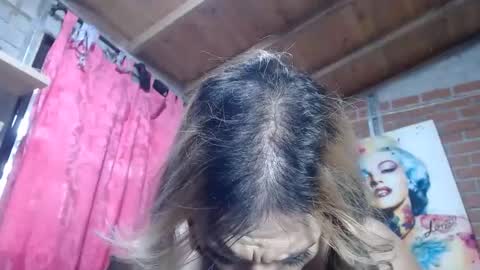 valerie_rousse online show from January 10, 10:36 pm