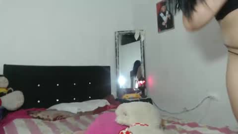 Snapshot of valery_prinss5 chatting on February 7, 9:05 am valery_prinss5 online show from February 7, 9:05 am