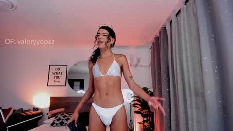 Snapshot of valery_yepes_ chatting on January 25, 1:14 pm Valery online show from January 25, 1:14 pm
