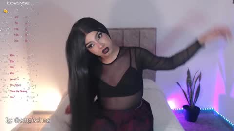 Snapshot of vampy__cinna chatting on February 7, 9:37 am Cinnamon online show from February 7, 9:37 am
