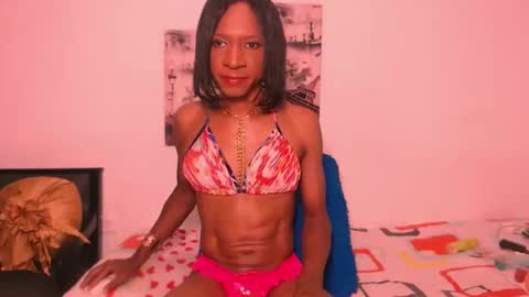 Snapshot of vannesascott chatting on January 3, 1:48 am VANNESA online show from January 3, 1:48 am