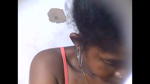 Snapshot of veloanthonia chatting on September 16, 7:18 pm veloanthonia online show from September 16, 7:18 pm