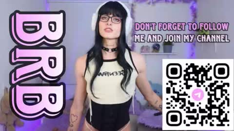 Snapshot of velvet_ludo chatting on October 5, 3:18 am Call me Ludo online show from October 5, 3:18 am