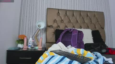 Snapshot of veneno_hot chatting on February 14, 12:57 pm veneno hot online show from February 14, 12:57 pm