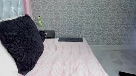 Snapshot of veneno_hot chatting on September 16, 1:26 pm veneno hot online show from September 16, 1:26 pm